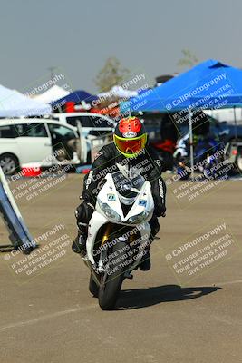 media/Sep-20-2025-TrackDaz (Sat) [[27f0cde673]]/Around the Pits/